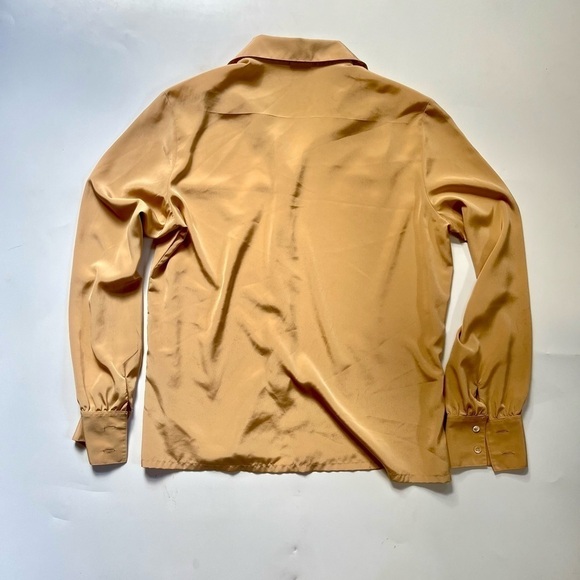 VINTAGE ACADEMIA TAN BUTTON DOWN BLOUSE - Picture 6 of 6